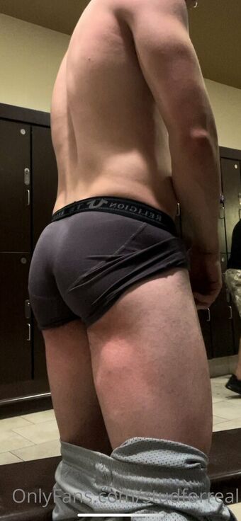 studforreal Голые слитые фото OnlyFans 5