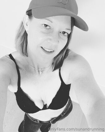 sunandrunning Голые слитые фото OnlyFans 5