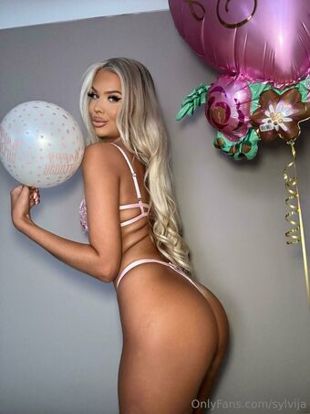 Sylvijaa Голые слитые фото OnlyFans 28