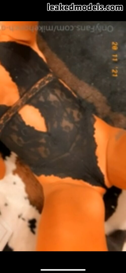 Taylor mikehonch o tailgatetaylor taylorswift Голые слитые  