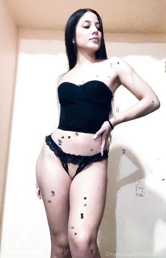 tefysanchez Голые слитые фото OnlyFans 4