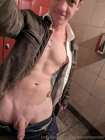 themastermonster Голые слитые фото OnlyFans 8