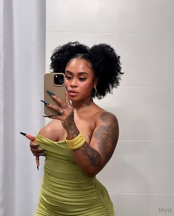 therealbombshell_mint Голые слитые фото OnlyFans 10