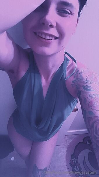 theyuesystem Голые слитые фото OnlyFans 20
