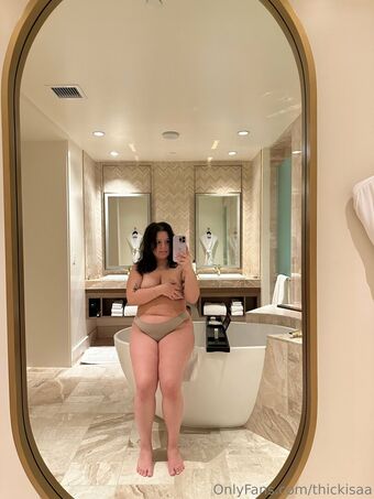 thickisaa Голые слитые фото OnlyFans 11