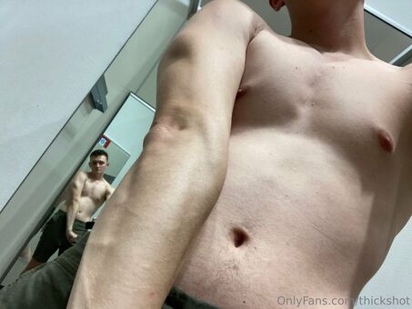 thickshot Голые слитые фото OnlyFans 1