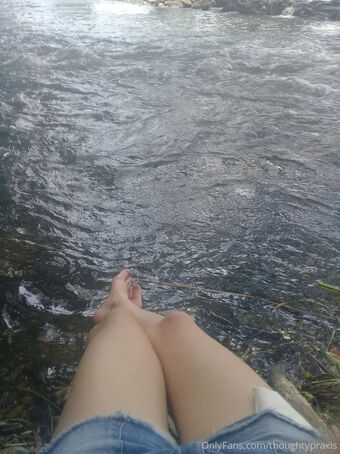 thoughtypraxis Голые слитые фото OnlyFans 11