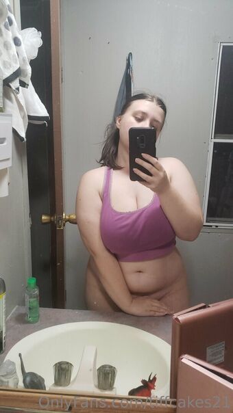 tiffcakes21 Голые слитые фото OnlyFans 29