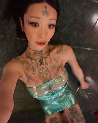 tightcorsetloosemorals