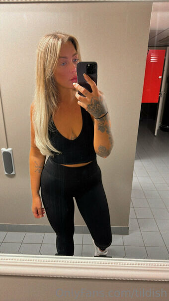 tildish Голые слитые фото OnlyFans 15