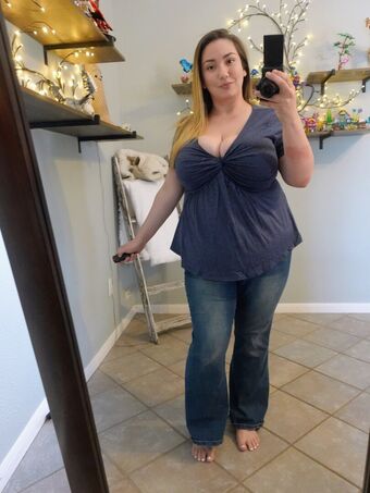 tittiesandfeetiesfree