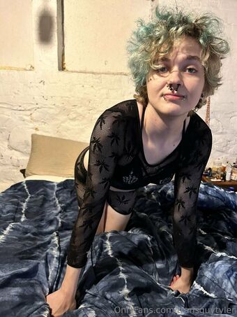 transguytyler Голые слитые фото OnlyFans 34