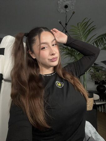 Troubleinc. Голые слитые фото OnlyFans 129