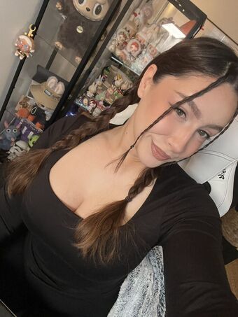 Troubleinc. Голые слитые фото OnlyFans 130