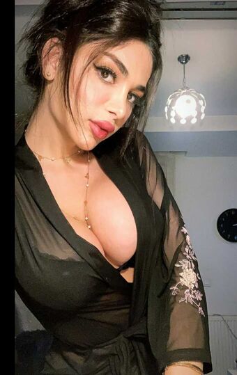 TS Nour Голые слитые фото OnlyFans 9