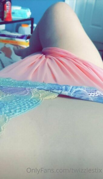 twizzlestix Голые слитые фото OnlyFans 2