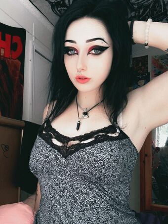 __vadaaaa Голые слитые фото OnlyFans 2