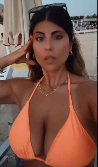 Valentina De Nucci Голые слитые фото OnlyFans 17