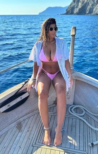 Valentina De Nucci Голые слитые фото OnlyFans 27