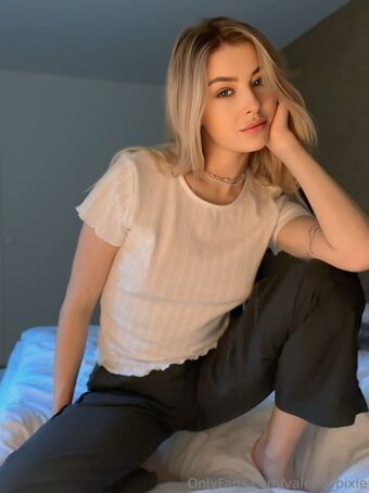 valeria_pixie Голые слитые фото OnlyFans 10