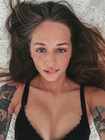 Valeriya Голые слитые фото OnlyFans 5