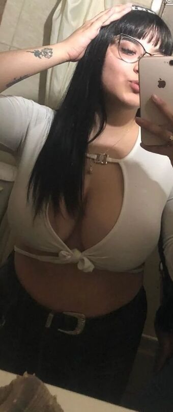 Valuu  Голые слитые фото OnlyFans 10