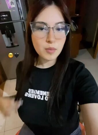 Valuu  Голые слитые фото OnlyFans 15