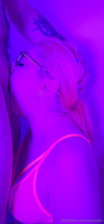 Veroses Голые слитые фото OnlyFans 4