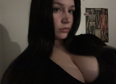 viira Голые слитые фото OnlyFans 17