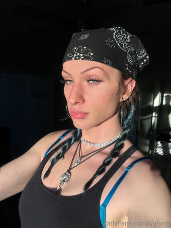 vylyria Голые слитые фото OnlyFans 25