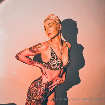 who.on.earth.is.anna