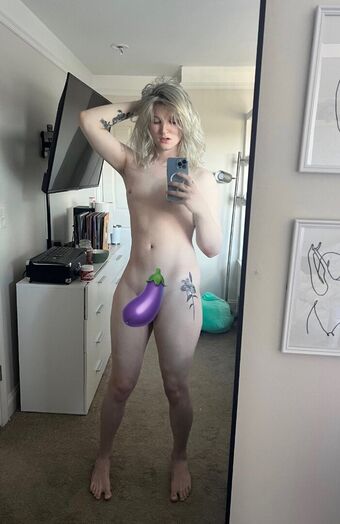 wifemoder Голые слитые фото OnlyFans 20