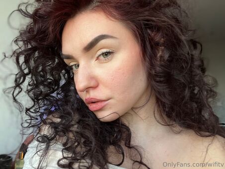 wifitv Голые слитые фото OnlyFans 2