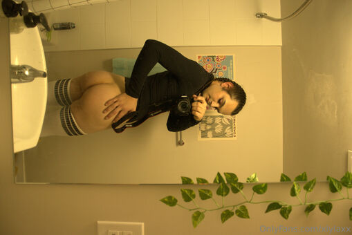 xlylaxx