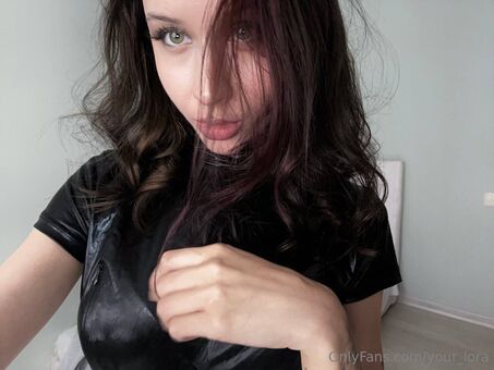 your_lora Голые слитые фото OnlyFans 11