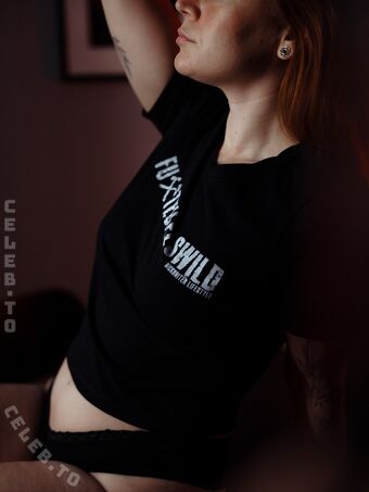 yourfavouritefox Голые слитые фото OnlyFans 2
