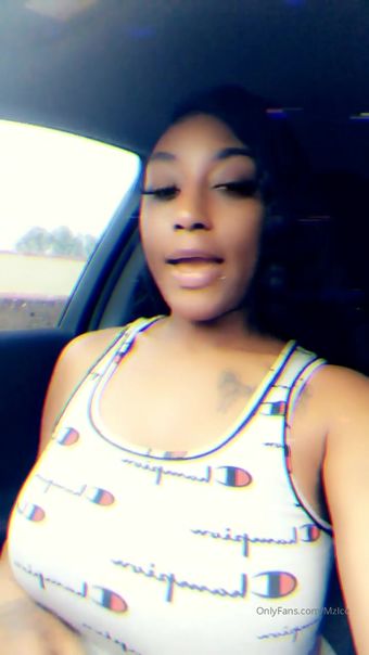 adivaslyfe Голые слитые фото OnlyFans 33