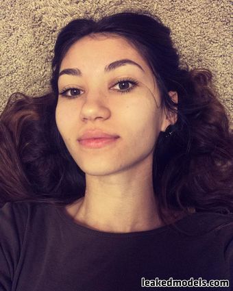 Adorable-dina-official