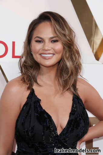 Chrissy-teigen