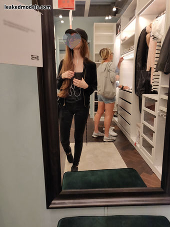 Rachel Lioness in the rain Голые слитые фото OnlyFans 21